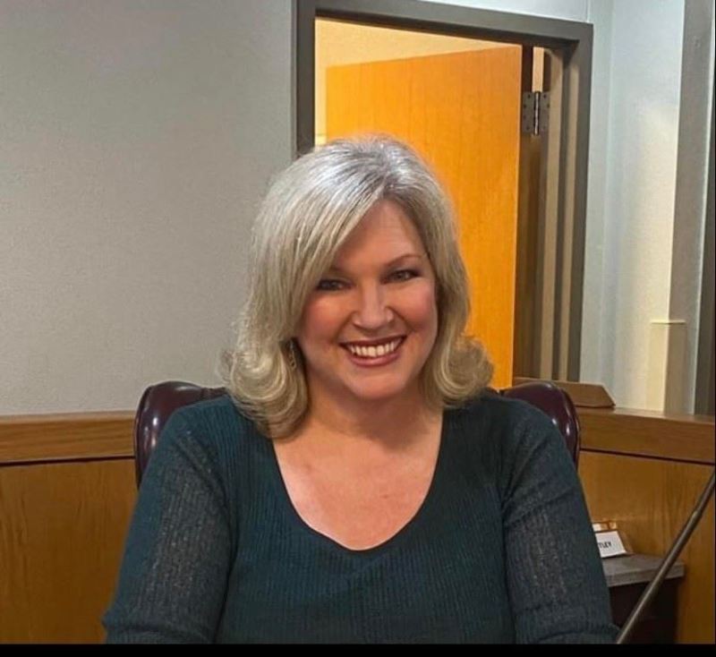 Andi Nolan, Mayor of Lake Dallas sitting at her desk